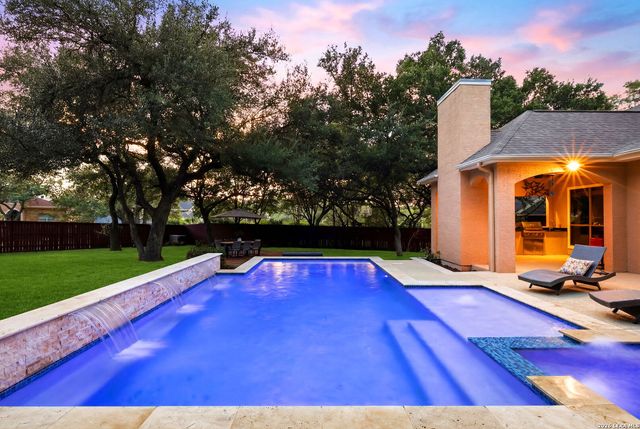 24003 Fog Cyn, San Antonio, TX 78258