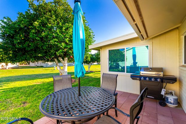 10504 W ROUNDELAY Circle, Sun City, AZ 85351