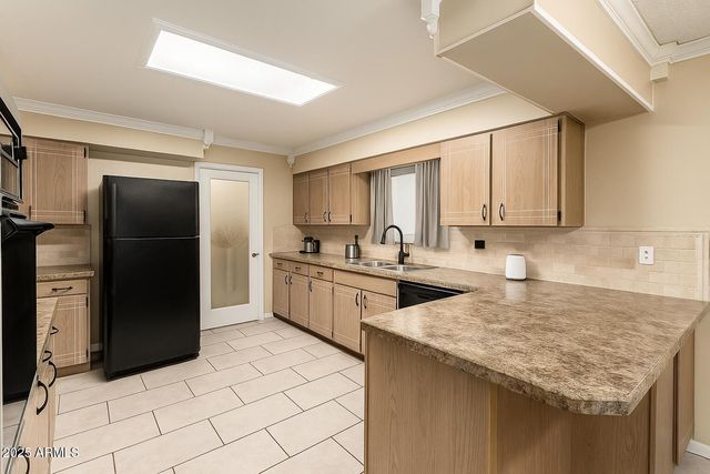 10504 W ROUNDELAY Circle, Sun City, AZ 85351