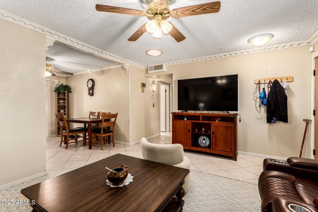 10504 W ROUNDELAY Circle, Sun City, AZ 85351