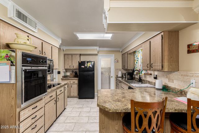 10504 W ROUNDELAY Circle, Sun City, AZ 85351