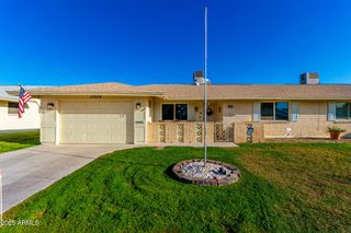 10504 W ROUNDELAY Circle, Sun City, AZ 85351