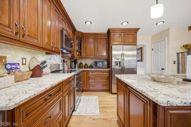 1417 Tapscott CT, Virginia Beach, VA 23456