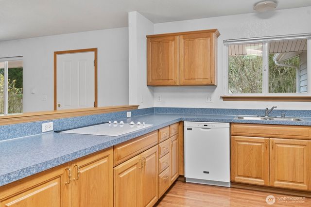 15326 Scenic Shores Drive SE, Yelm, WA 98597