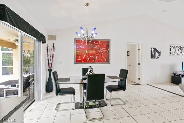 308 NE 19TH TER, Cape Coral, FL 33909