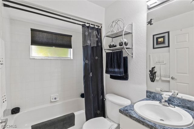 308 NE 19TH TER, Cape Coral, FL 33909