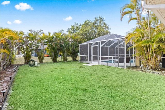 308 NE 19TH TER, Cape Coral, FL 33909