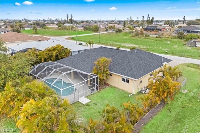 308 NE 19TH TER, Cape Coral, FL 33909