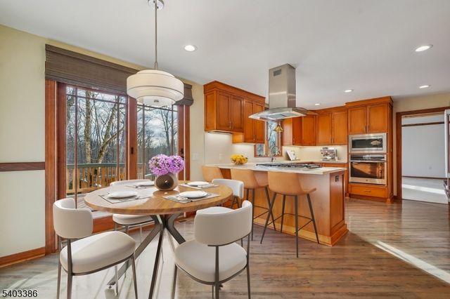 80 Spring Valley Rd, Chatham Twp., NJ 07928