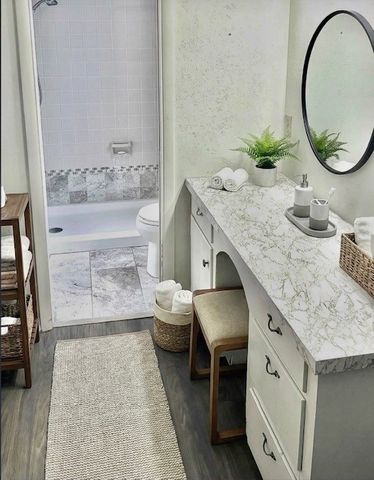 5608 Woodway Drive, Fort Worth, TX 76133