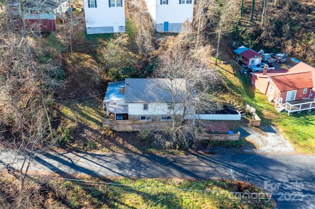 165 Kings Mill Road, Brevard, NC 28712