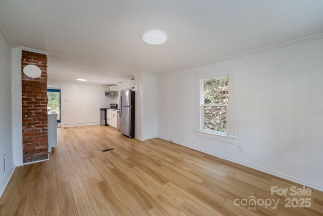 165 Kings Mill Road, Brevard, NC 28712