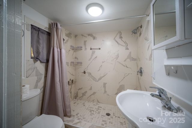 165 Kings Mill Road, Brevard, NC 28712