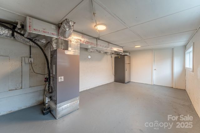 165 Kings Mill Road, Brevard, NC 28712