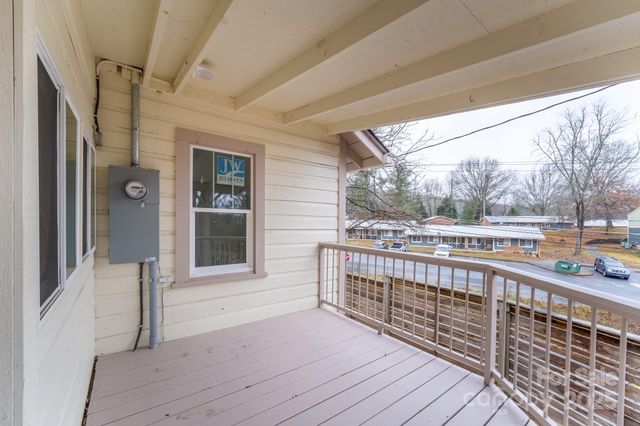 165 Kings Mill Road, Brevard, NC 28712