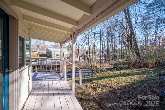 165 Kings Mill Road, Brevard, NC 28712