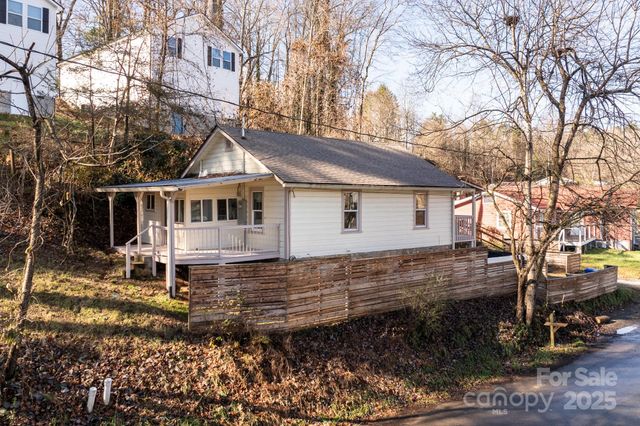 165 Kings Mill Road, Brevard, NC 28712