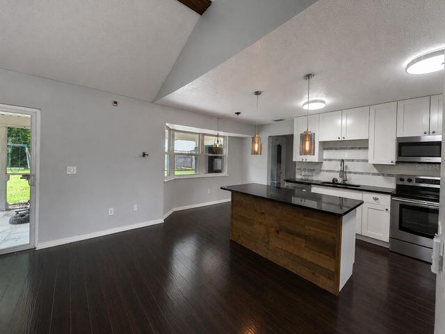 1432 LANDOVER AVENUE, Deltona, FL 32725