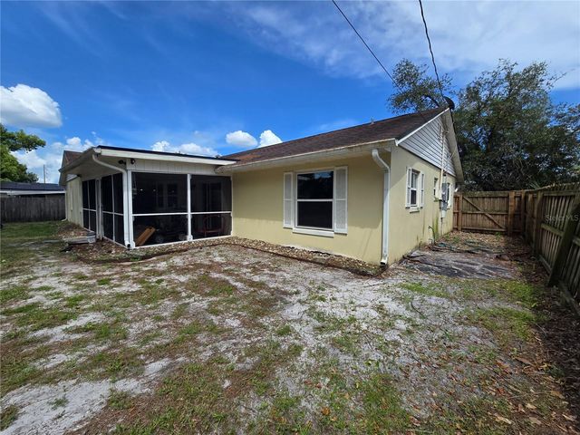 1432 LANDOVER AVENUE, Deltona, FL 32725