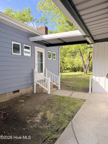 4108 Grimmersburg Street, Farmville, NC 27828