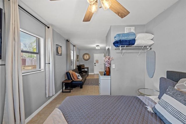 6802 CRESTHILL COURT, Tampa, FL 33615