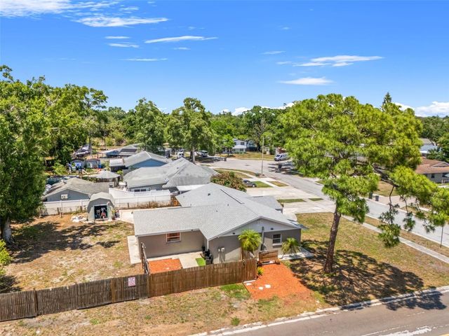 6802 CRESTHILL COURT, Tampa, FL 33615