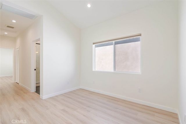 11939 Burton, North Hollywood, CA 91605