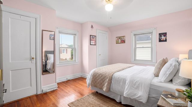90-27 218 Place, Queens Village, NY 11428