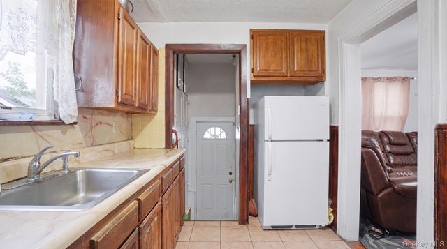 90-27 218 Place, Queens Village, NY 11428