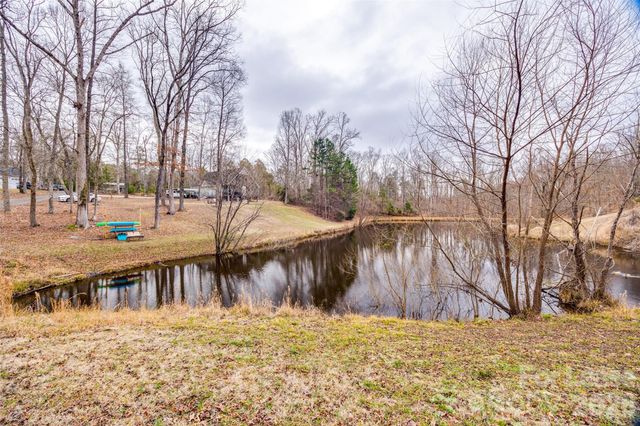 5988 Quarter Mile Road C, Clover, SC 29710