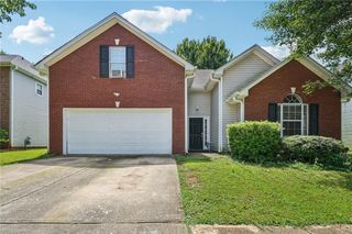 876 Ashton Oak Circle, Stone Mountain, GA 30083