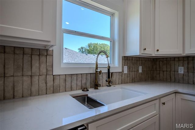 1817 Vadie Avenue, Lebanon, MO 65536