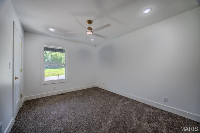 1817 Vadie Avenue, Lebanon, MO 65536