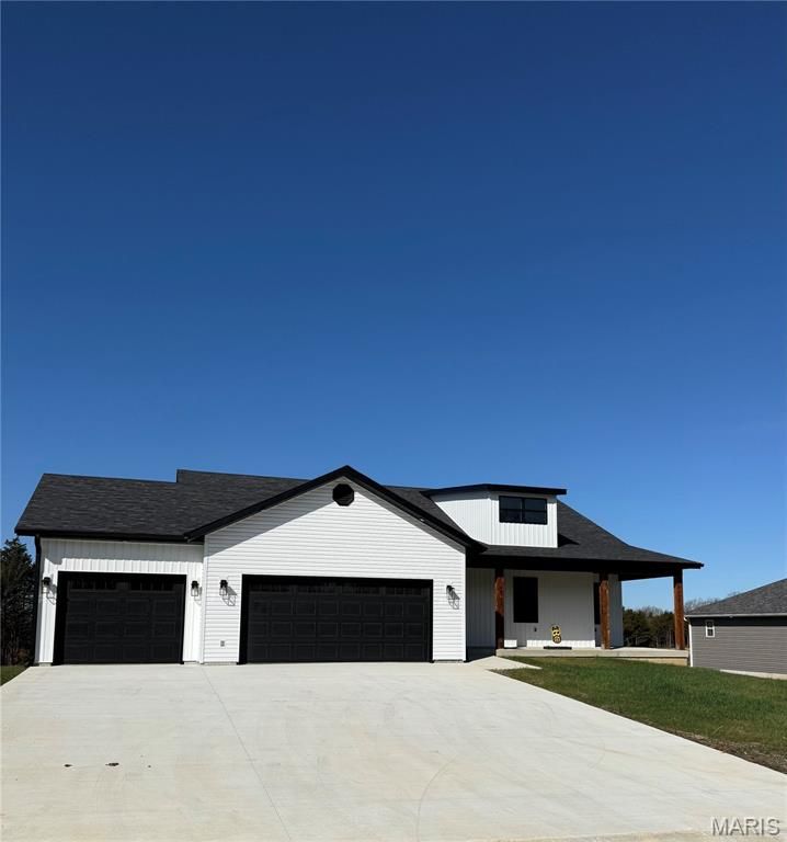 1817 Vadie Avenue, Lebanon, MO 65536