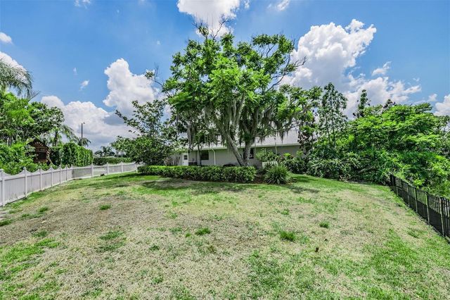 3817 NICHOLAS CIRCLE, Tarpon Springs, FL 34688