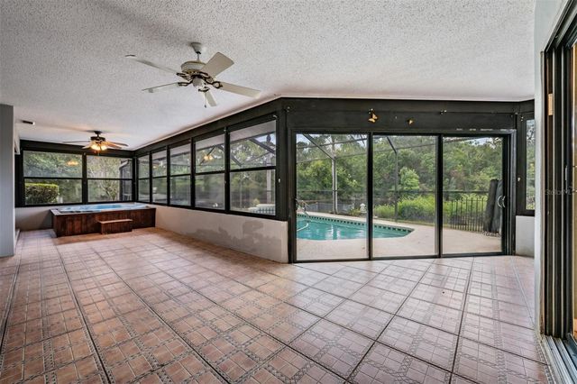 3817 NICHOLAS CIRCLE, Tarpon Springs, FL 34688