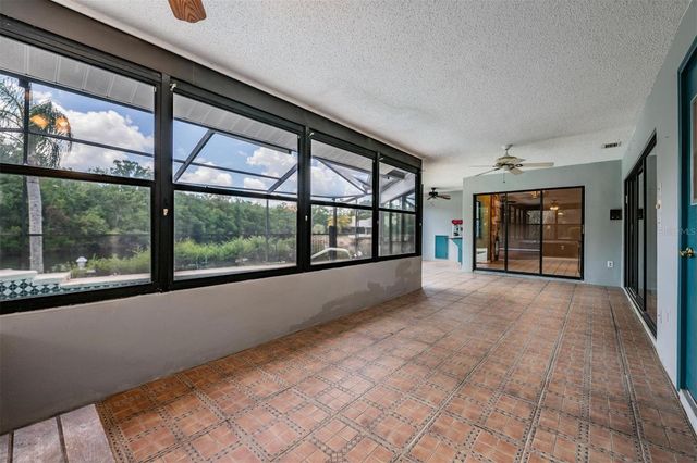 3817 NICHOLAS CIRCLE, Tarpon Springs, FL 34688