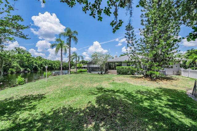 3817 NICHOLAS CIRCLE, Tarpon Springs, FL 34688