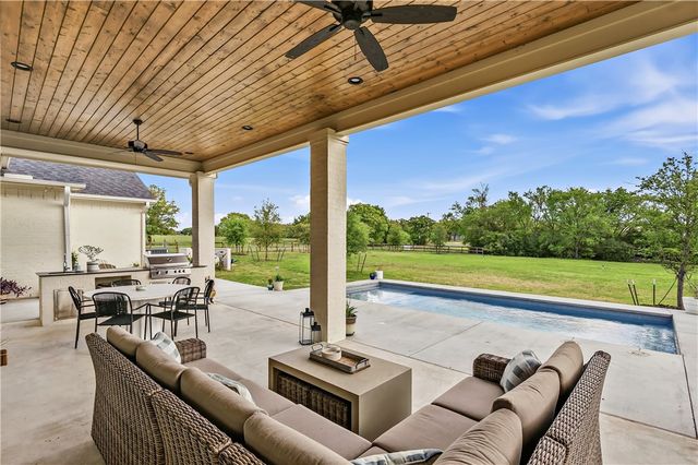 10701 Harvey Ranch Road, College Station, TX 77845