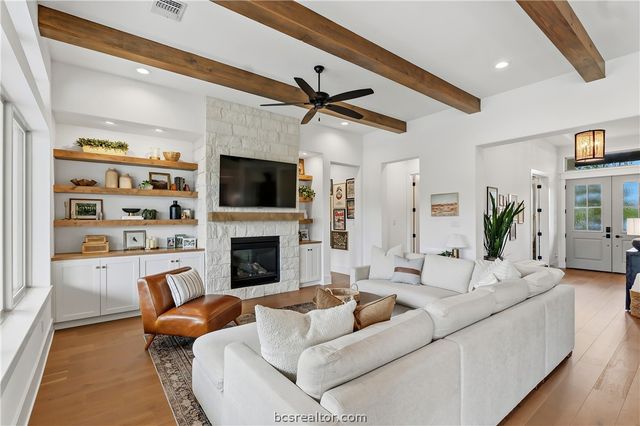 10701 Harvey Ranch Road, College Station, TX 77845