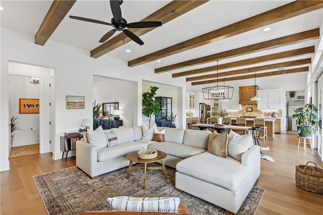 10701 Harvey Ranch Road, College Station, TX 77845