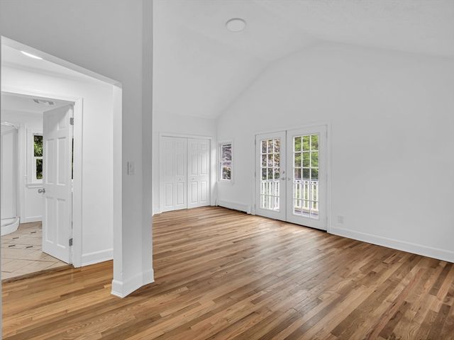 84 City Depot Rd, Charlton, MA 01507