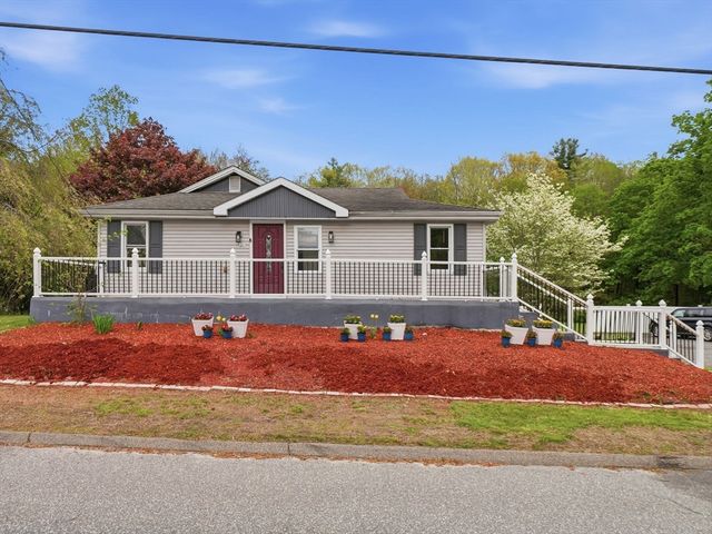 84 City Depot Rd, Charlton, MA 01507