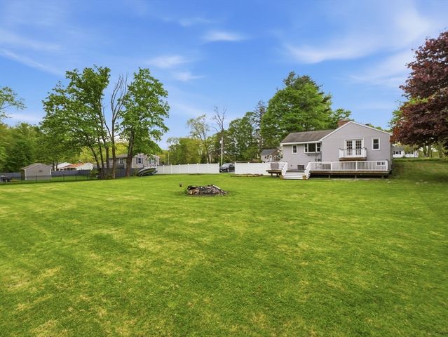 84 City Depot Rd, Charlton, MA 01507