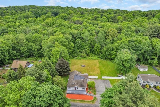 84 City Depot Rd, Charlton, MA 01507