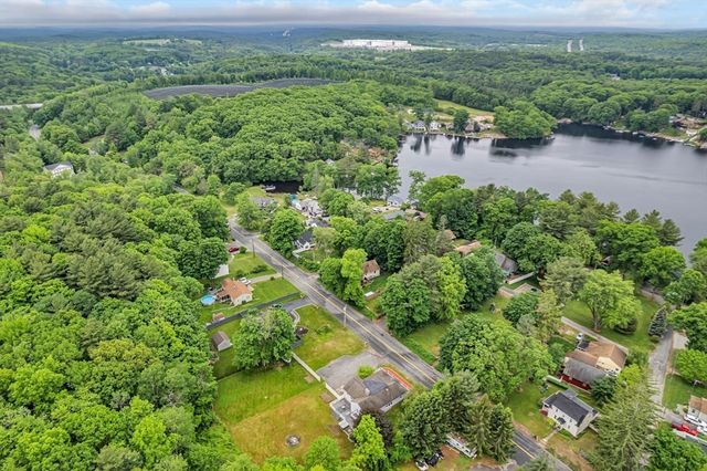 84 City Depot Rd, Charlton, MA 01507