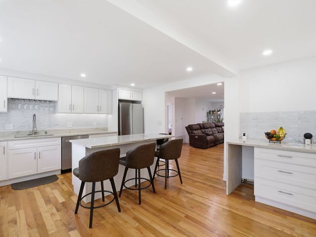 84 City Depot Rd, Charlton, MA 01507