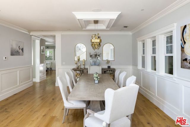 5523 Longridge Avenue, Sherman Oaks, CA 91401