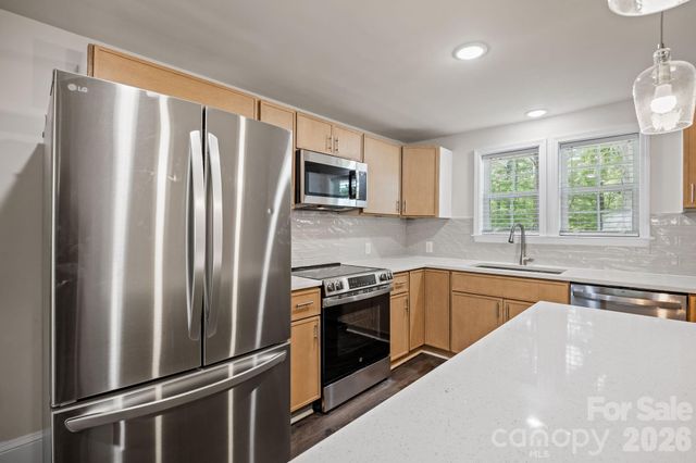 6109 Cora Street, Charlotte, NC 28216