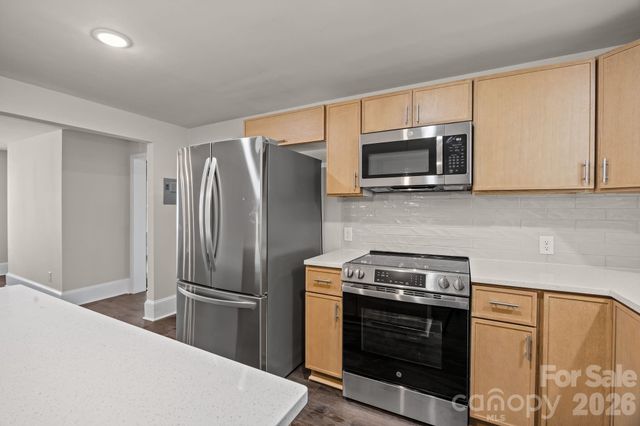 6109 Cora Street, Charlotte, NC 28216